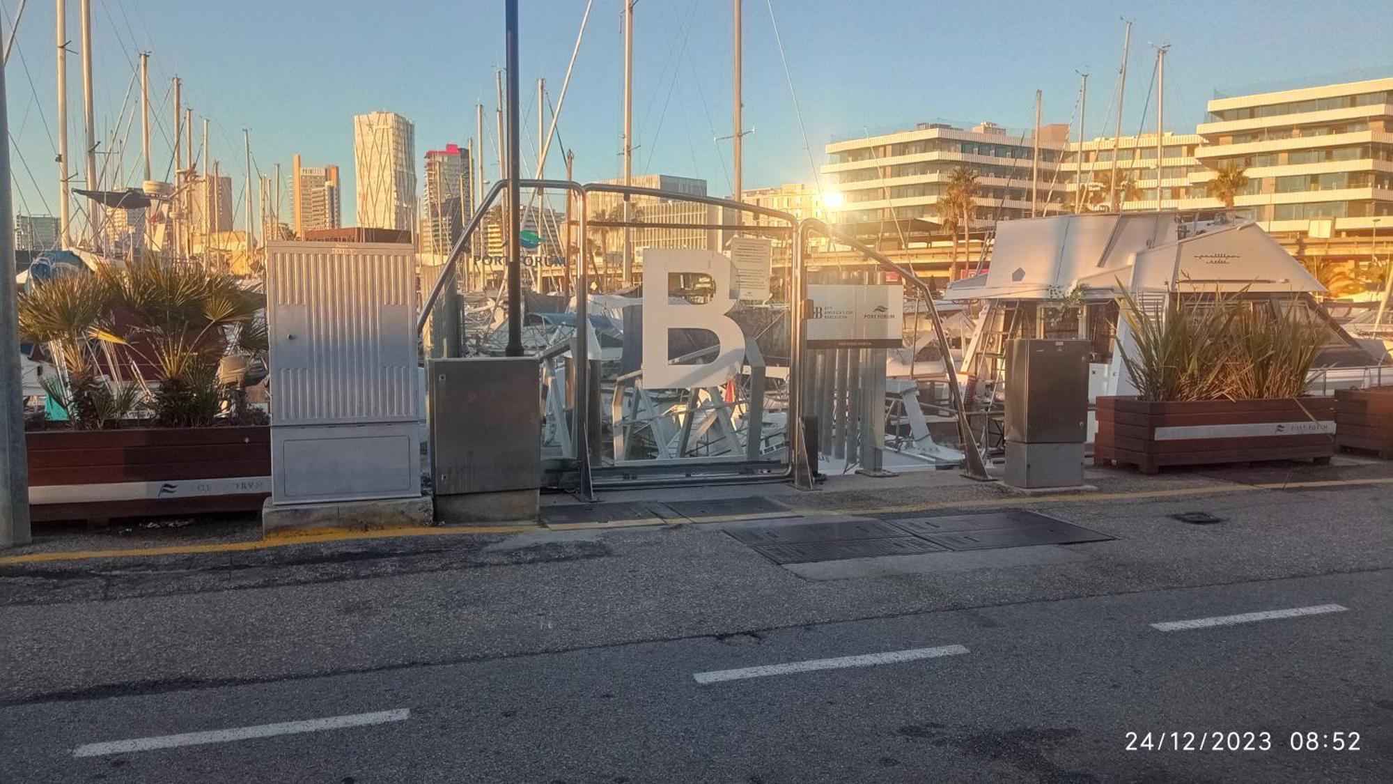 Best Barcelona Boat Experience 圣阿德里安-德贝索斯 外观 照片